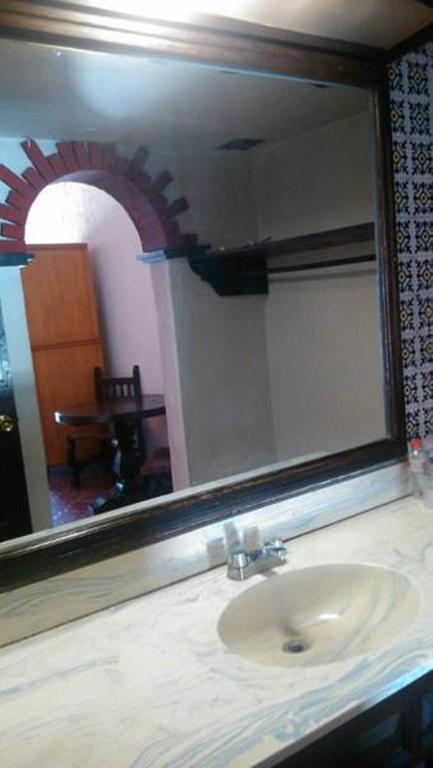 Hotel Parador Santa Cruz Creel Habitación foto